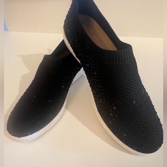 JEAN ARDOR WOMEN’S LIGHTWEIGHT, BREATHABLE BLACK SIZE 7 SLIP-ON WALKING SHOES - Picture 4 of 9